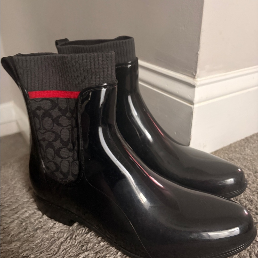 Black womanās Chelsea Rain Boots with Knit Collar-coach